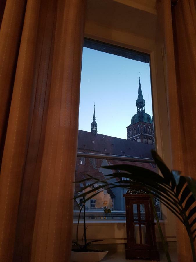 Ferienwohnung In Der Altstadt Stralsund Bagian luar foto